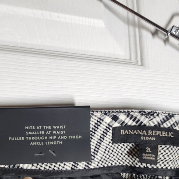 NWT – Banana Republic Curvy Sloan Mid-Rise Skinny Pants  Size: 2L  PRICE IS FIRM - Picture 4 of 6